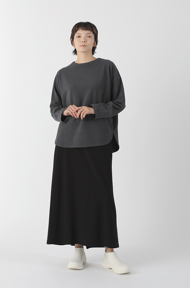 モデルイメージ写真:charcoal gray