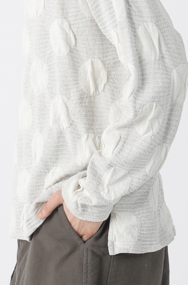 モデルイメージ写真:off white