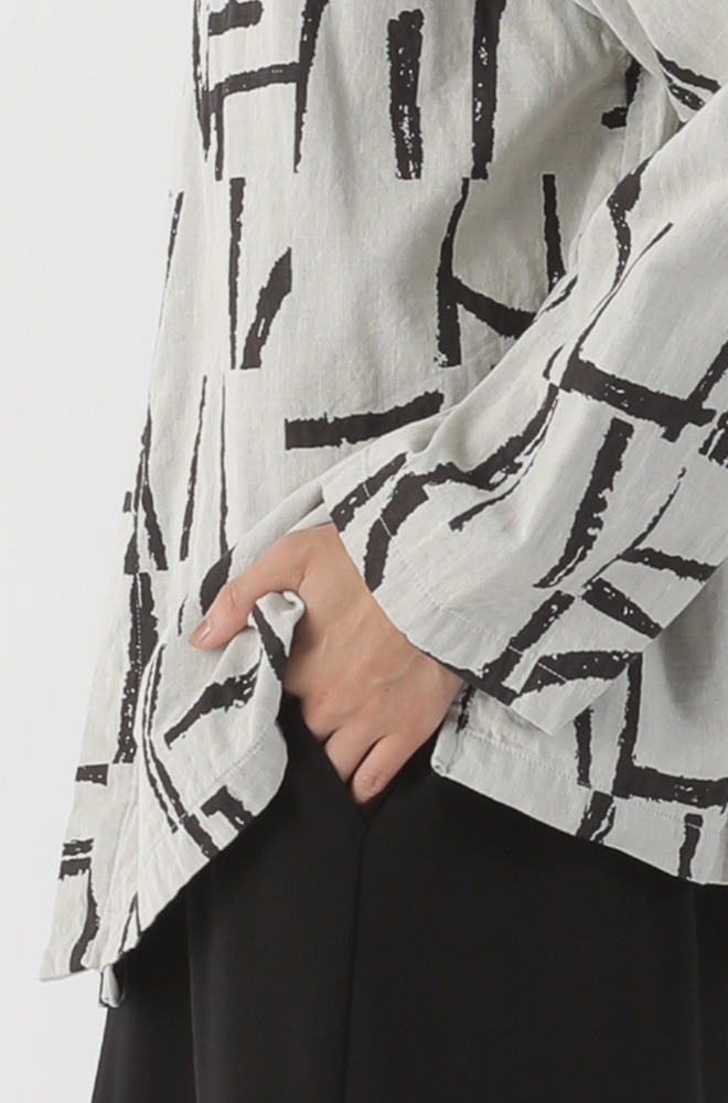 モデルイメージ写真:off white