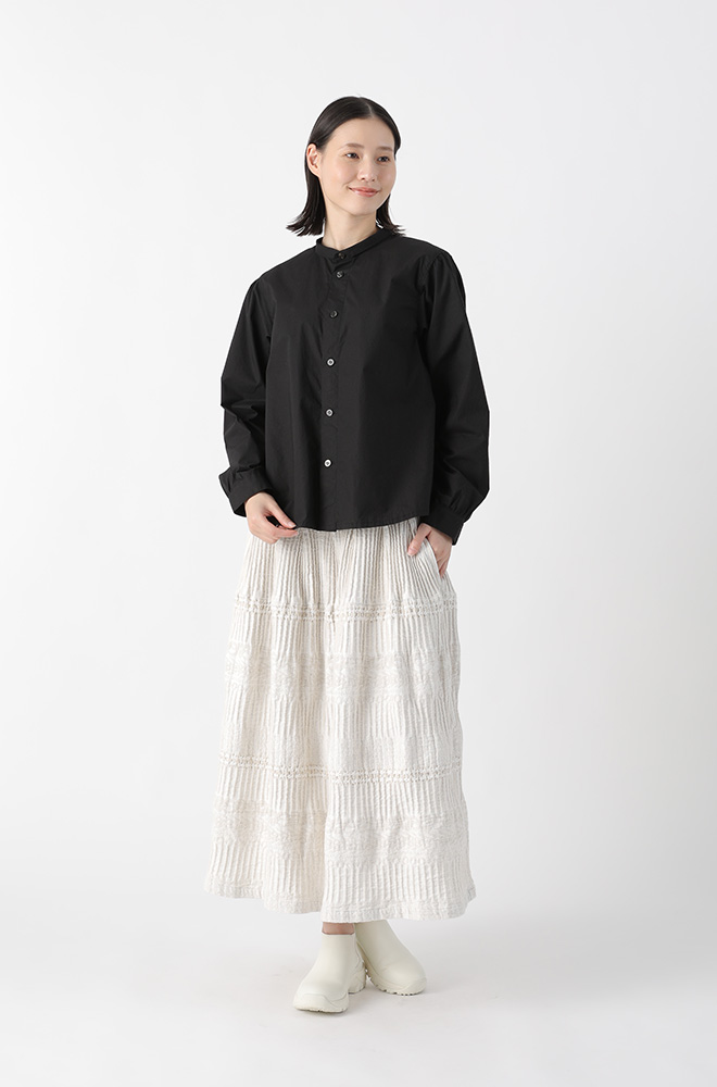 写真:BIZENガンジーWAVE / スカート (off white)/女性モデル着用イメージ