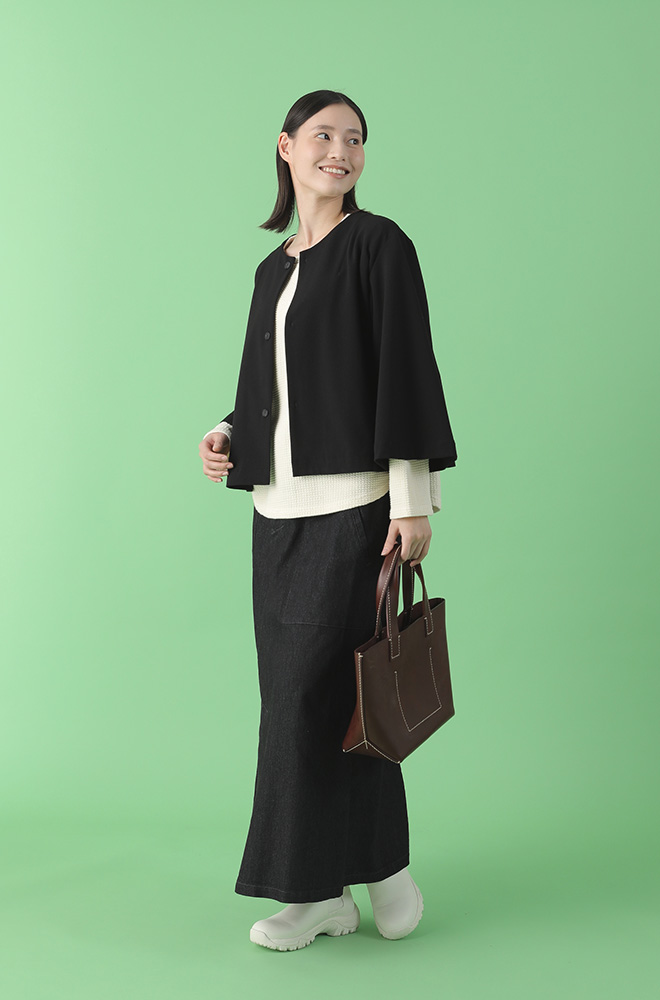 女性モデル着用イメージ